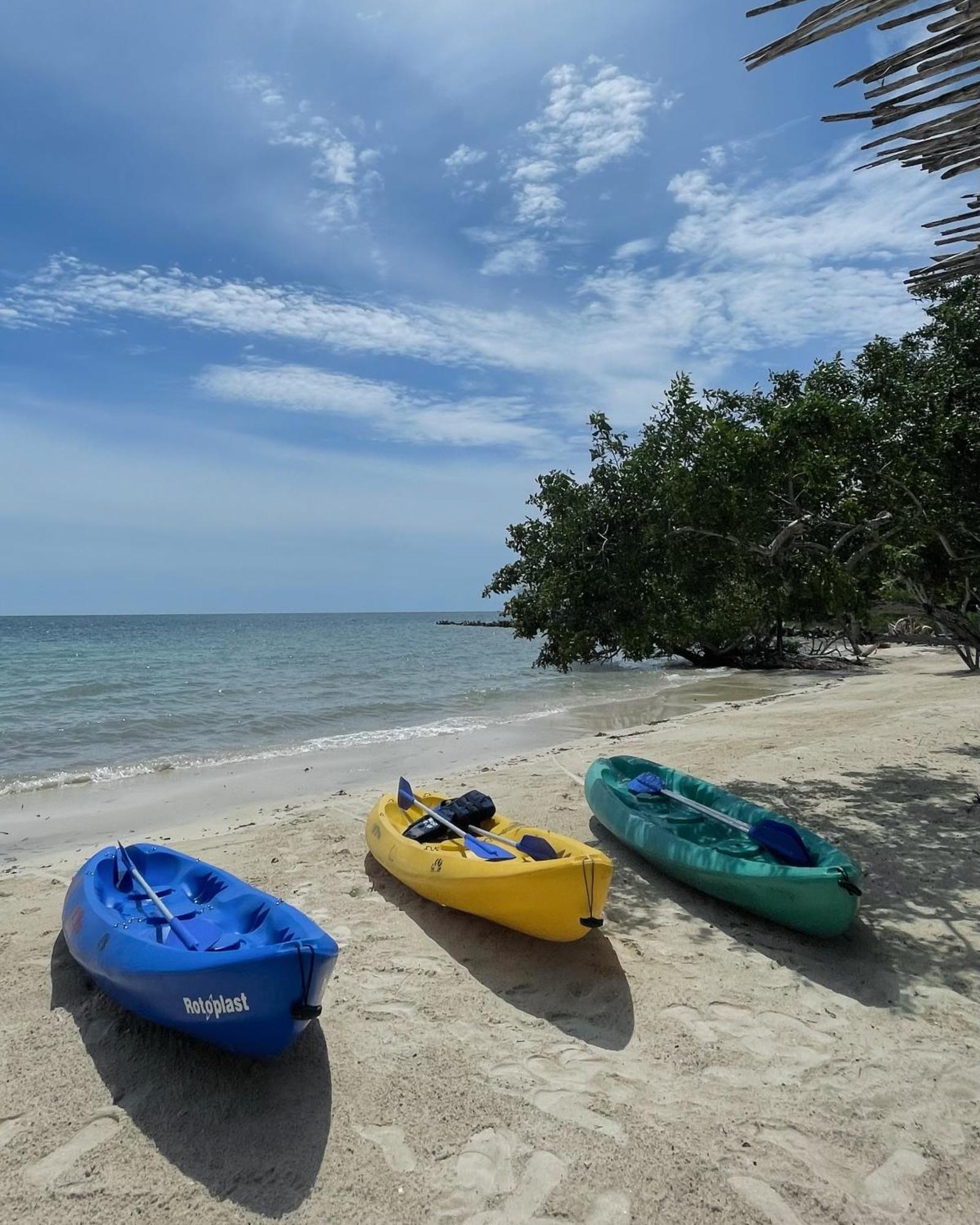 Sabai Beach Hotel Бару Екстер'єр фото