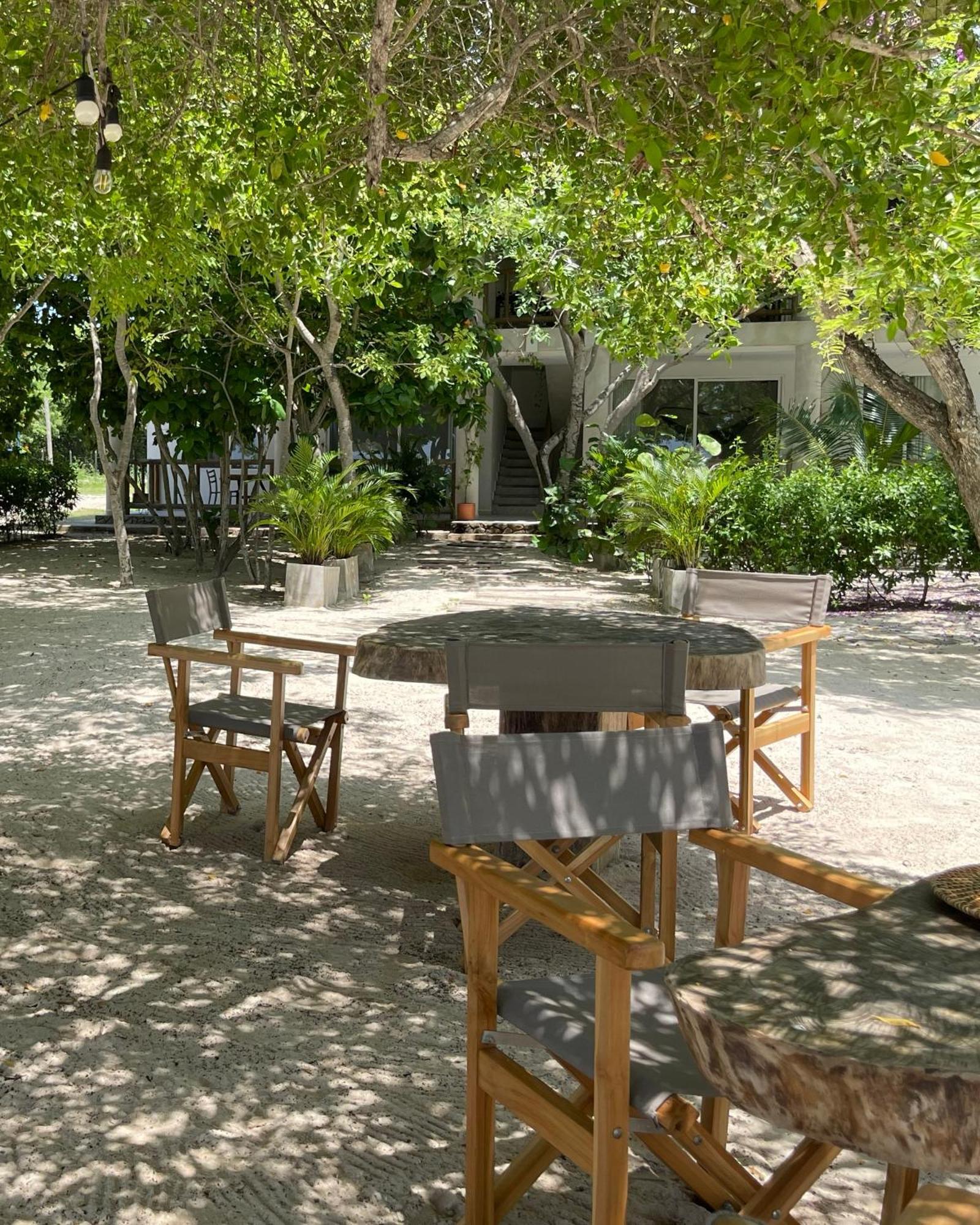 Sabai Beach Hotel Бару Екстер'єр фото