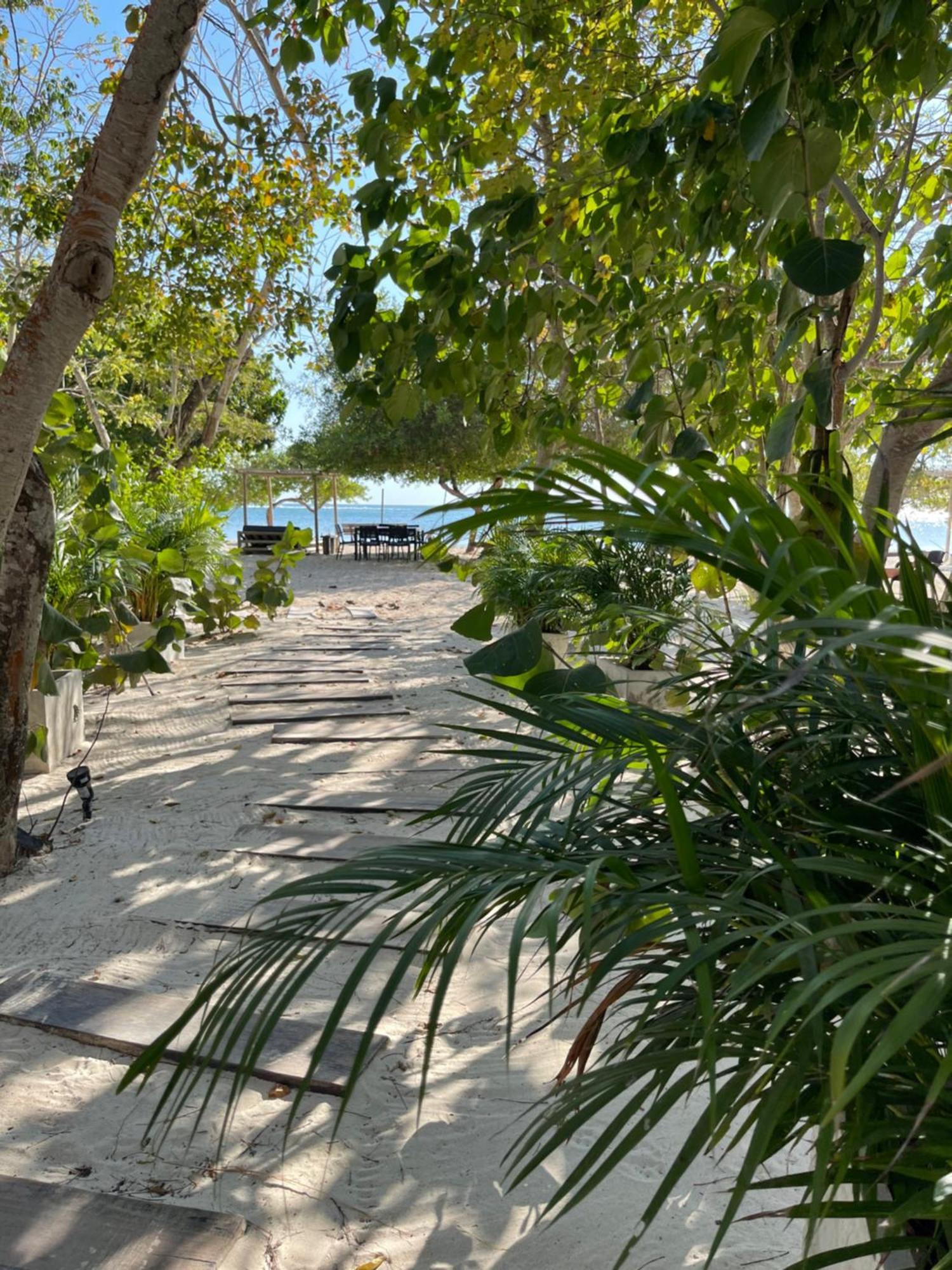 Sabai Beach Hotel Бару Екстер'єр фото