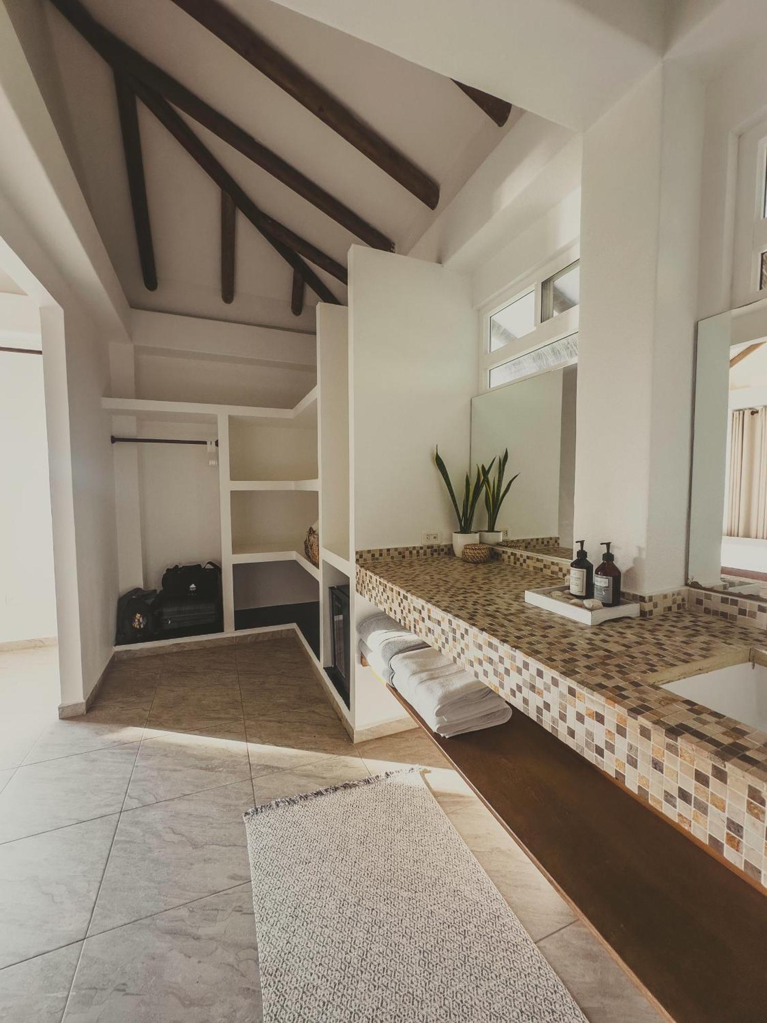 Sabai Beach Hotel Бару Екстер'єр фото