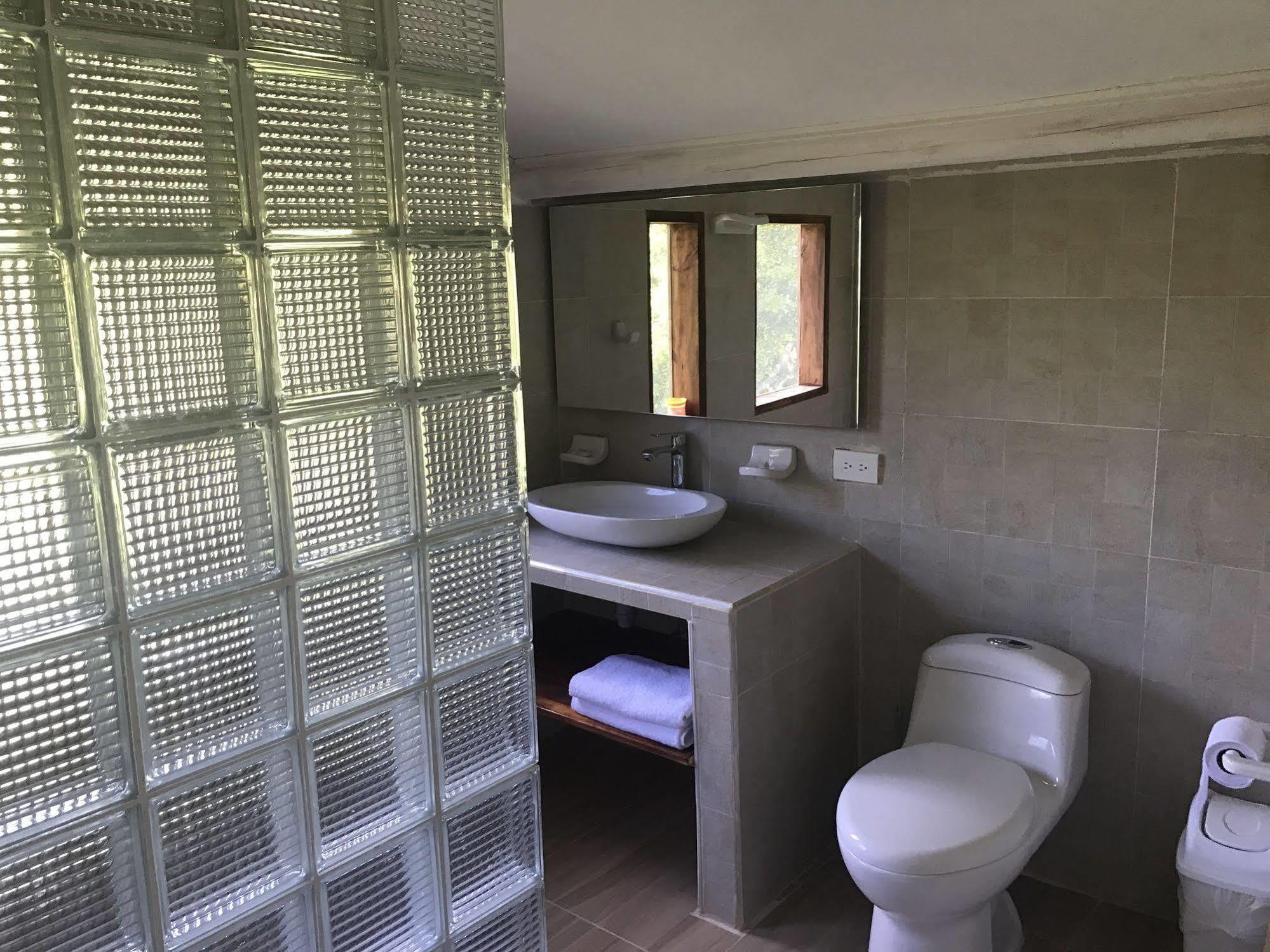 Sabai Beach Hotel Бару Екстер'єр фото
