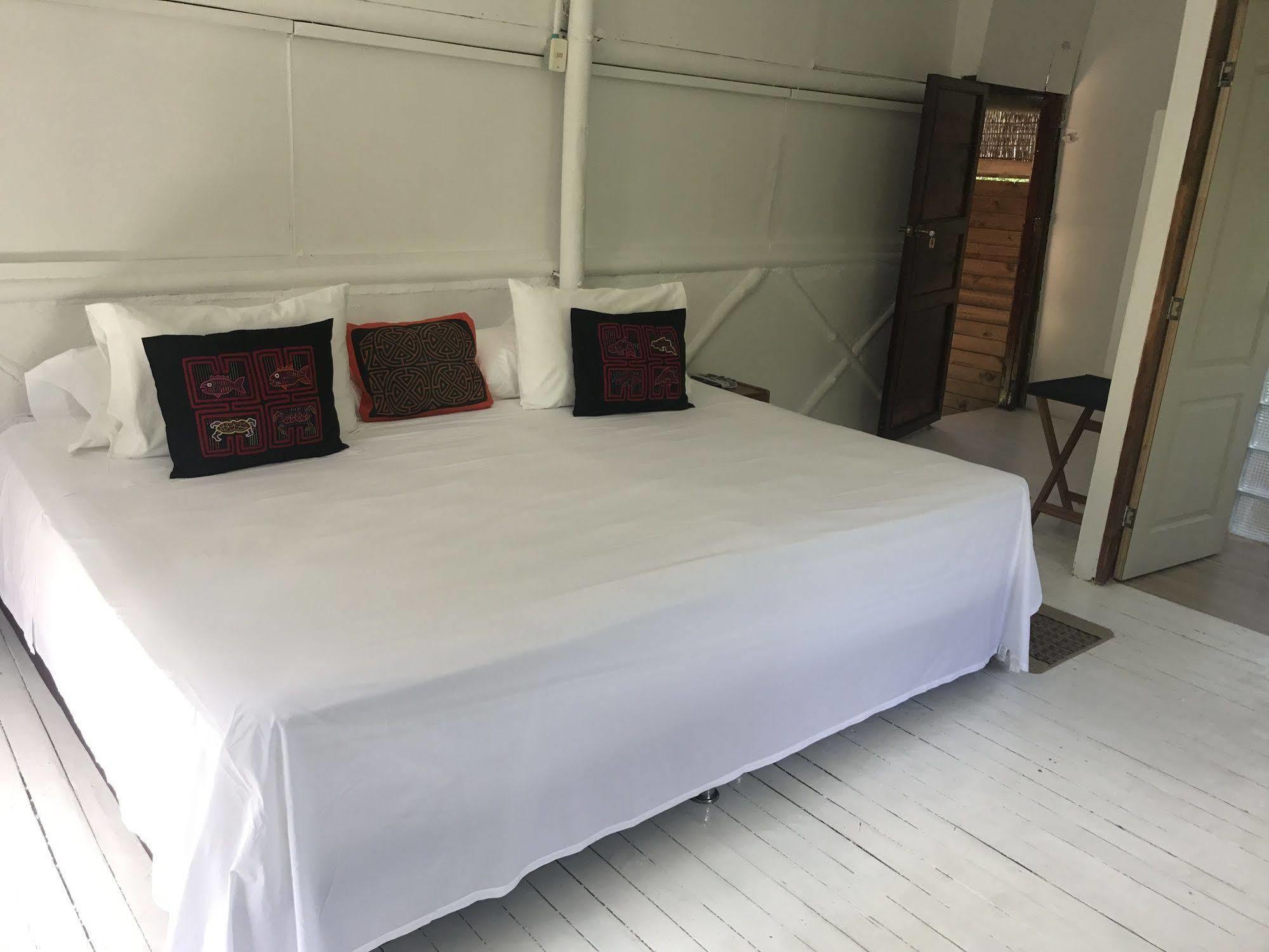Sabai Beach Hotel Бару Екстер'єр фото
